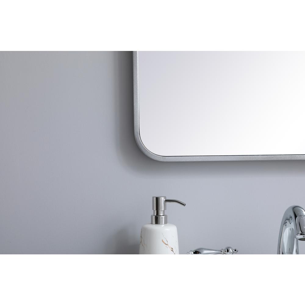 Soft corner metal rectangular mirror 22x30 inch in Silver. Picture 3