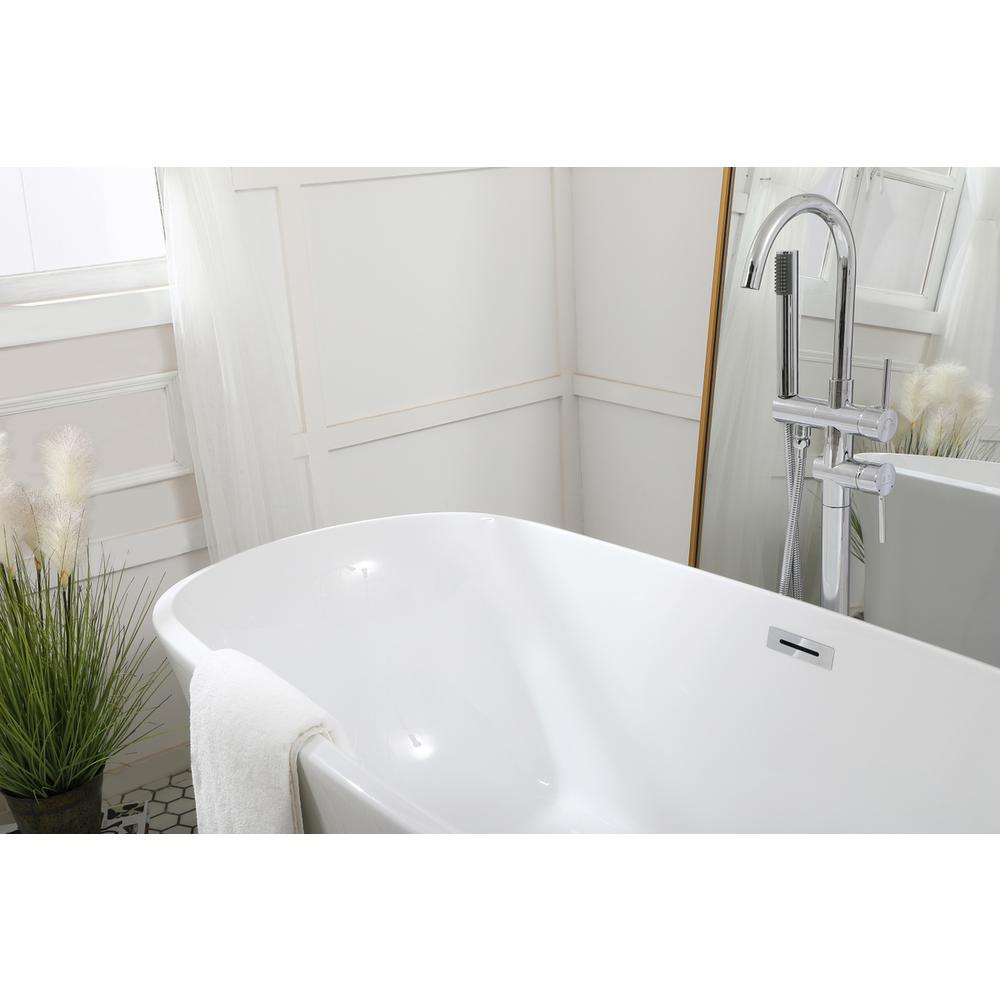 67 inch soaking bathtub in glossy white. Picture 5