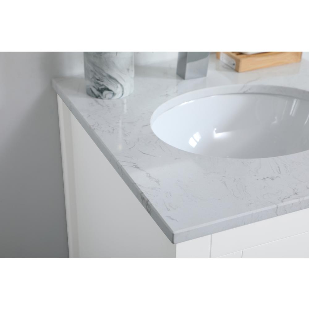 18 inch Single Bathroom Vanity in White. Picture 4