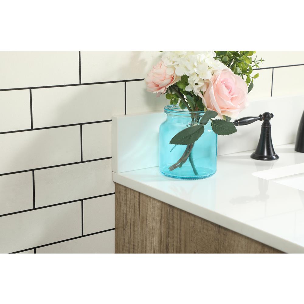 32 inch Single bathroom vanity in natural oak with backsplash. Picture 5