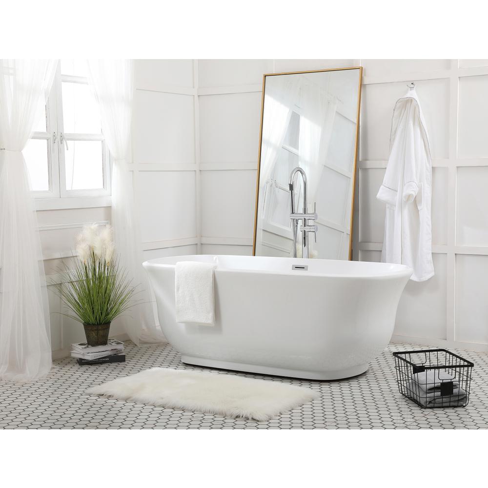 67 inch soaking bathtub in glossy white. Picture 2
