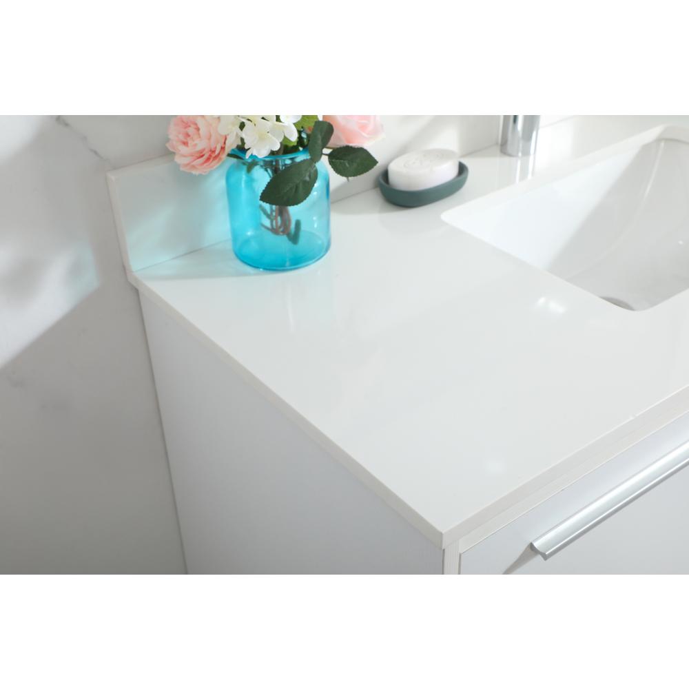 40 inch Single bathroom vanity in white with backsplash. Picture 5