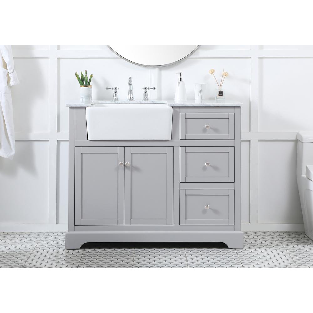 42 inch Single bathroom vanity in grey. Picture 14