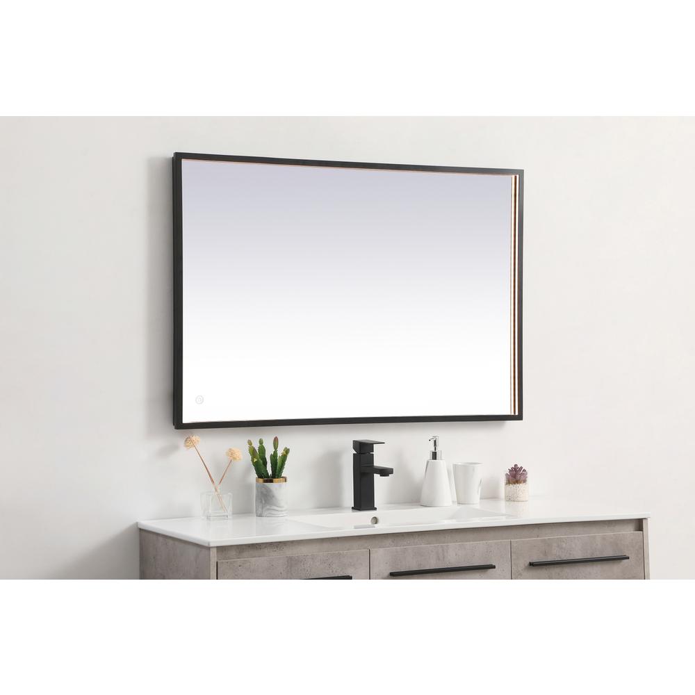Pier 27x40 inch LED mirror with adjustable color temperature. Picture 3