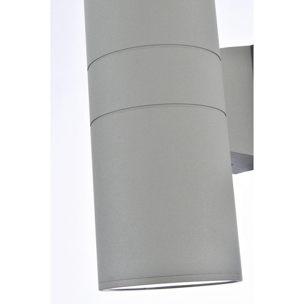 Raine Outdoor Wall in silver. Picture 4