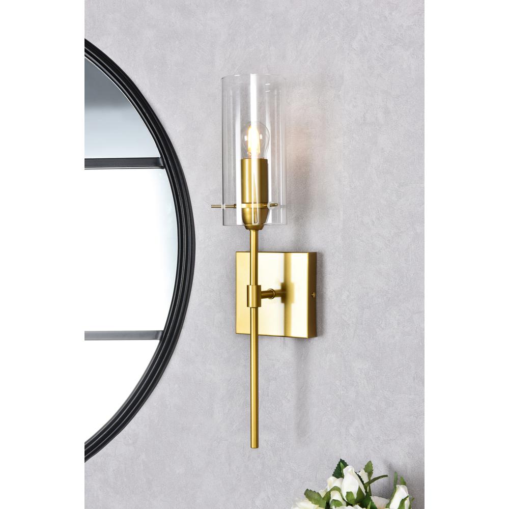 Elsreth 1 light brass wall sconce. Picture 7