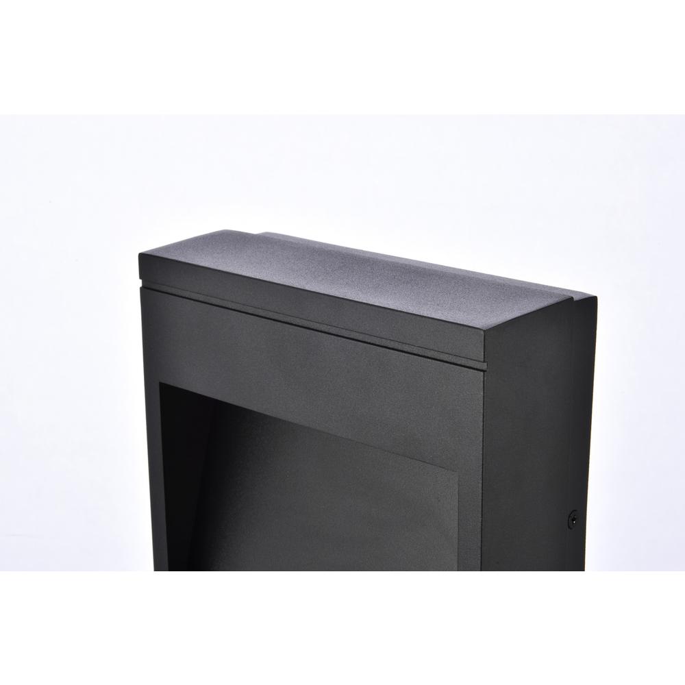 Raine Integrated LED wall sconce in black. Picture 3
