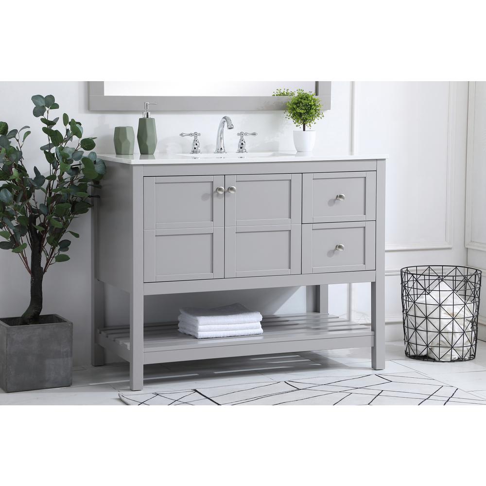 42 inch Single Bathroom Vanity in Gray. Picture 2