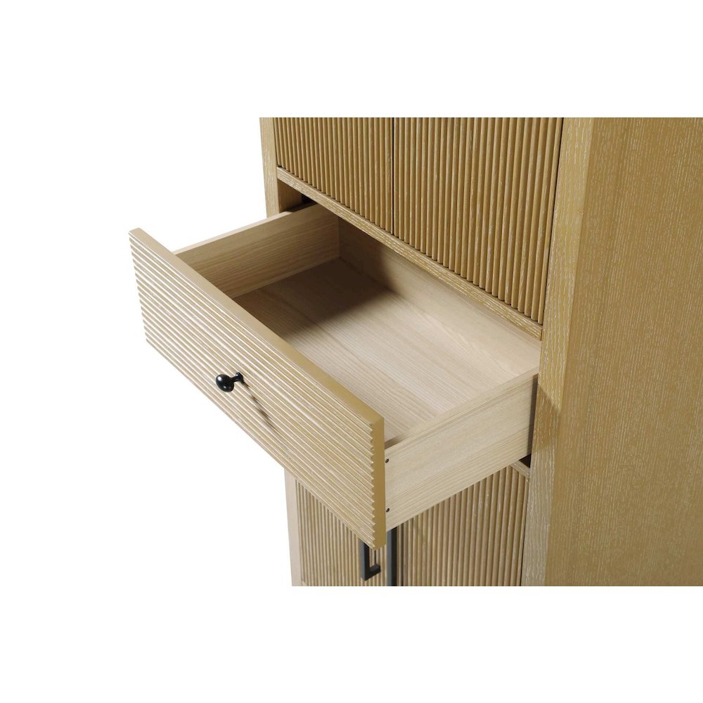 28 Inch Bath Storage Cabinet in Linen Oak. Picture 4