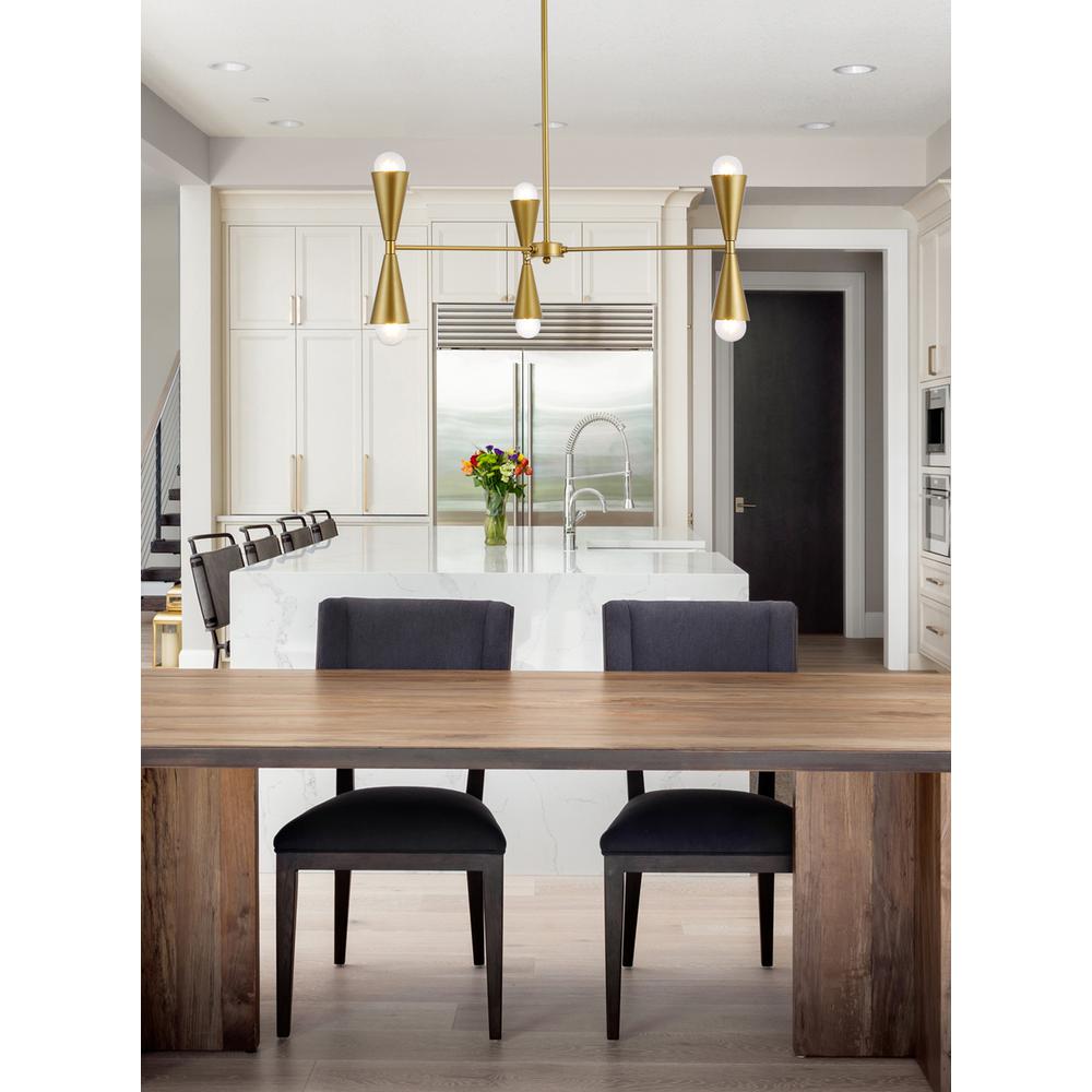 Cade 34 inch pendant in brass. Picture 7