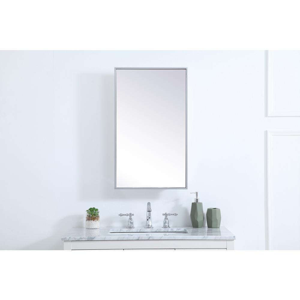 Metal mirror medicine cabinet 17 inch x 28 inch in silver. Picture 8
