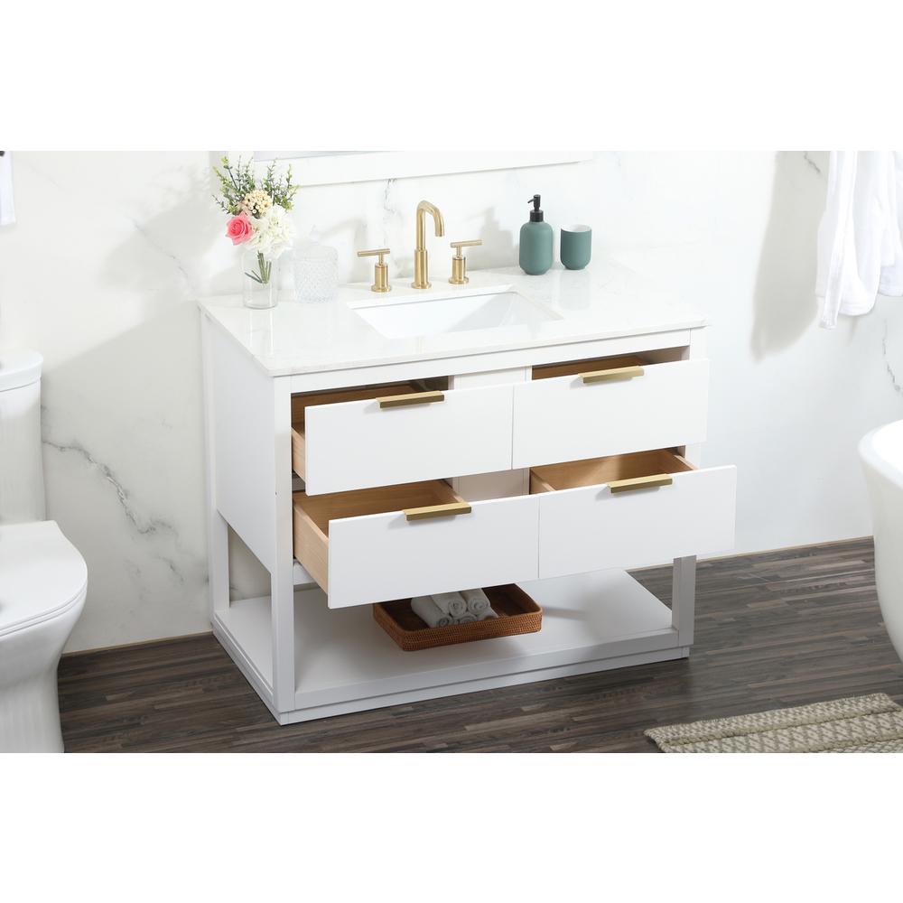 42 inch Single bathroom vanity in white. Picture 3