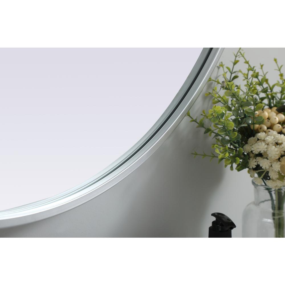 Metal Frame Oval Mirror 30x40 Inch in Silver. Picture 6