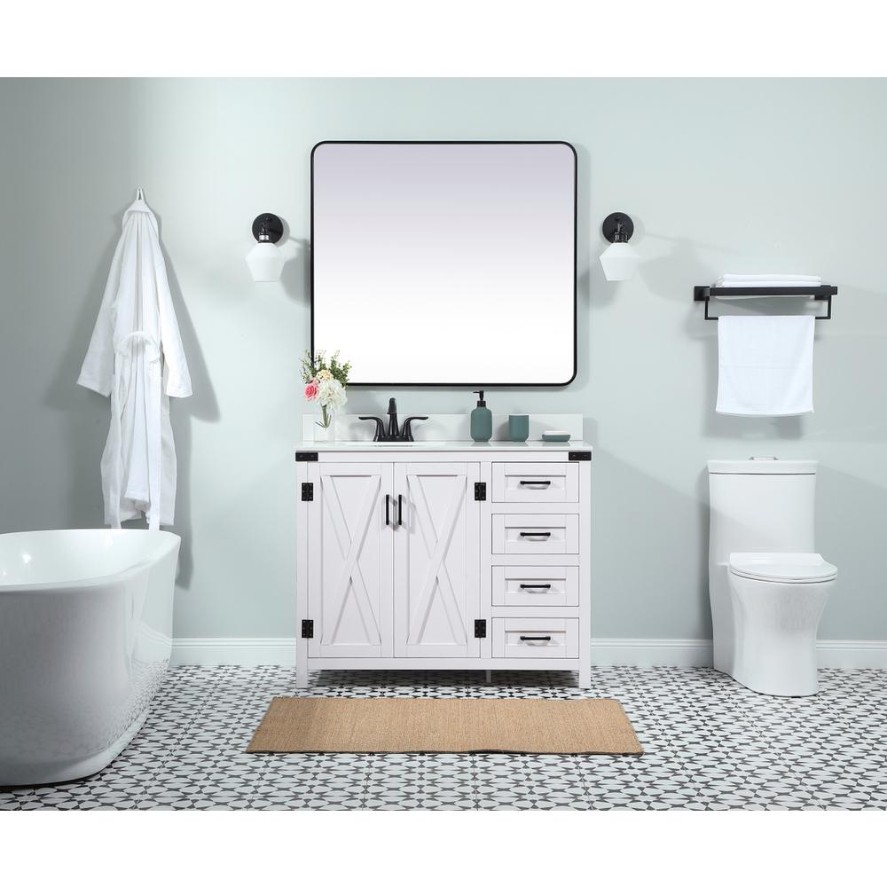 42 inch Single bathroom vanity in white with backsplash. Picture 4