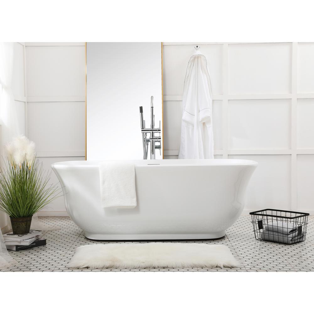 67 inch soaking bathtub in glossy white. Picture 14