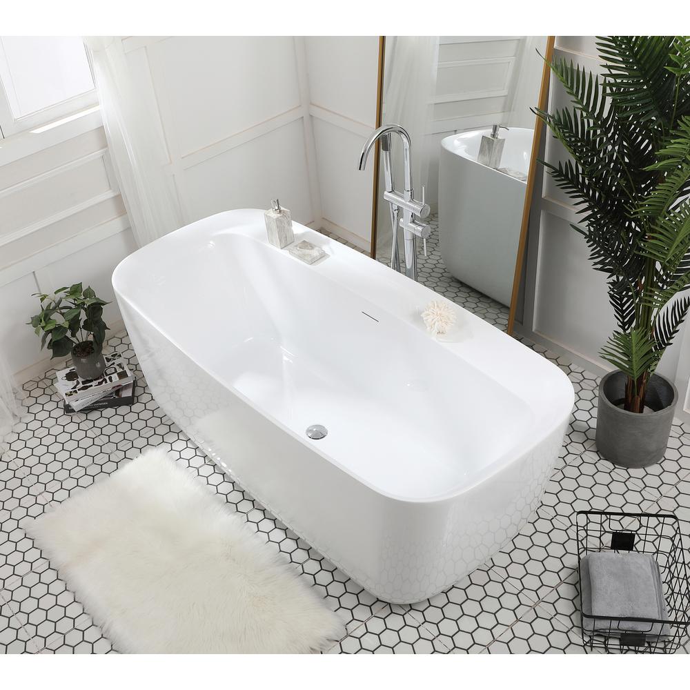 67 inch soaking bathtub in glossy white. Picture 4