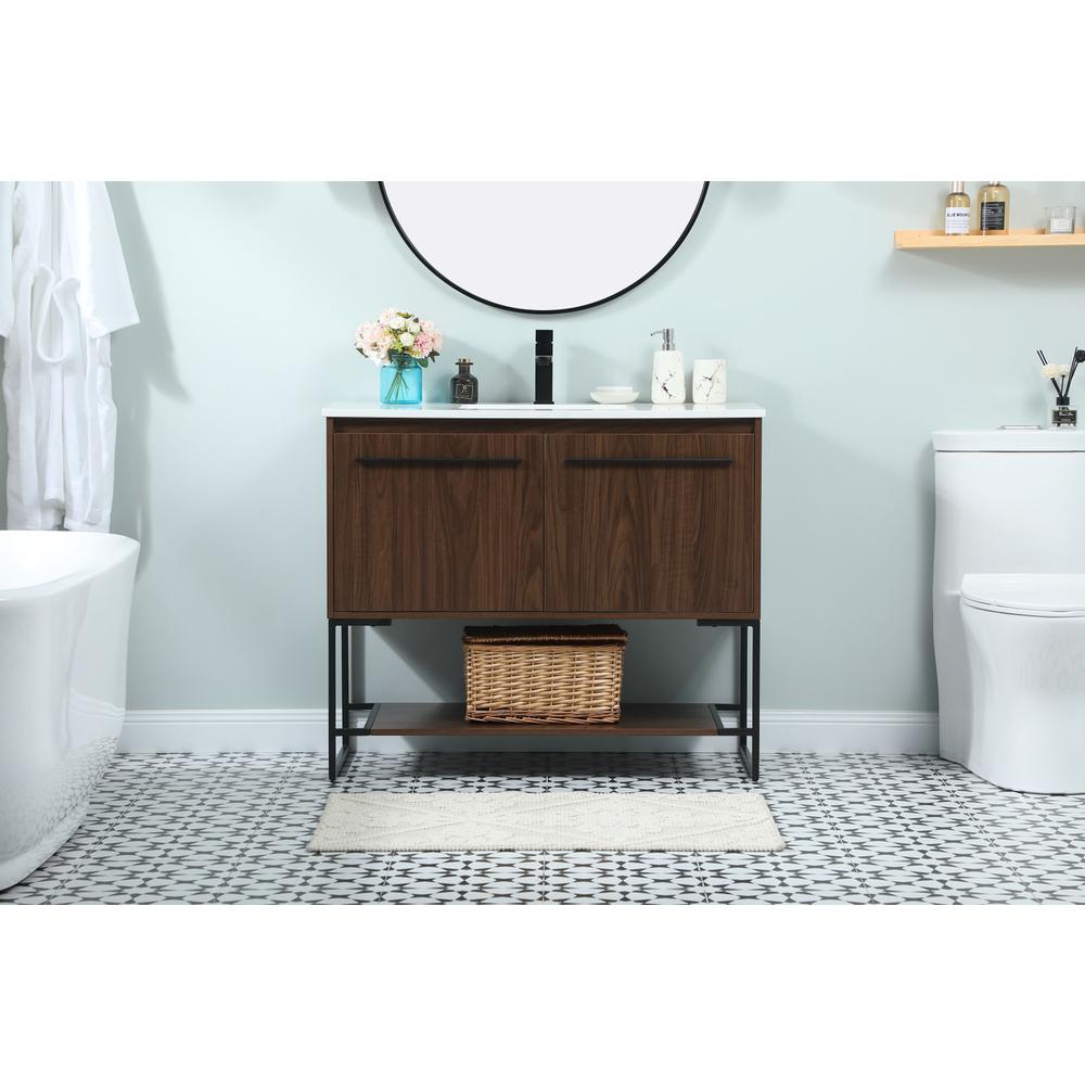 40 inch Single bathroom vanity in walnut. Picture 14