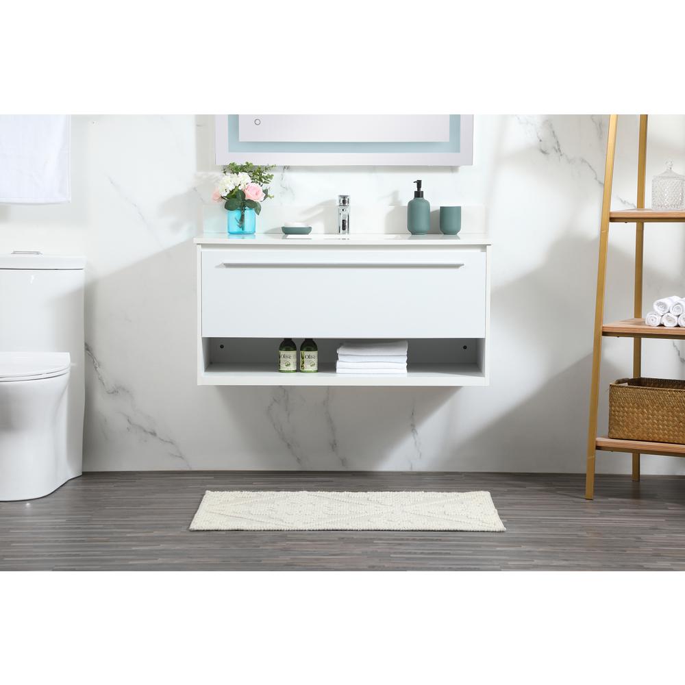 40 inch Single bathroom vanity in white with backsplash. Picture 14