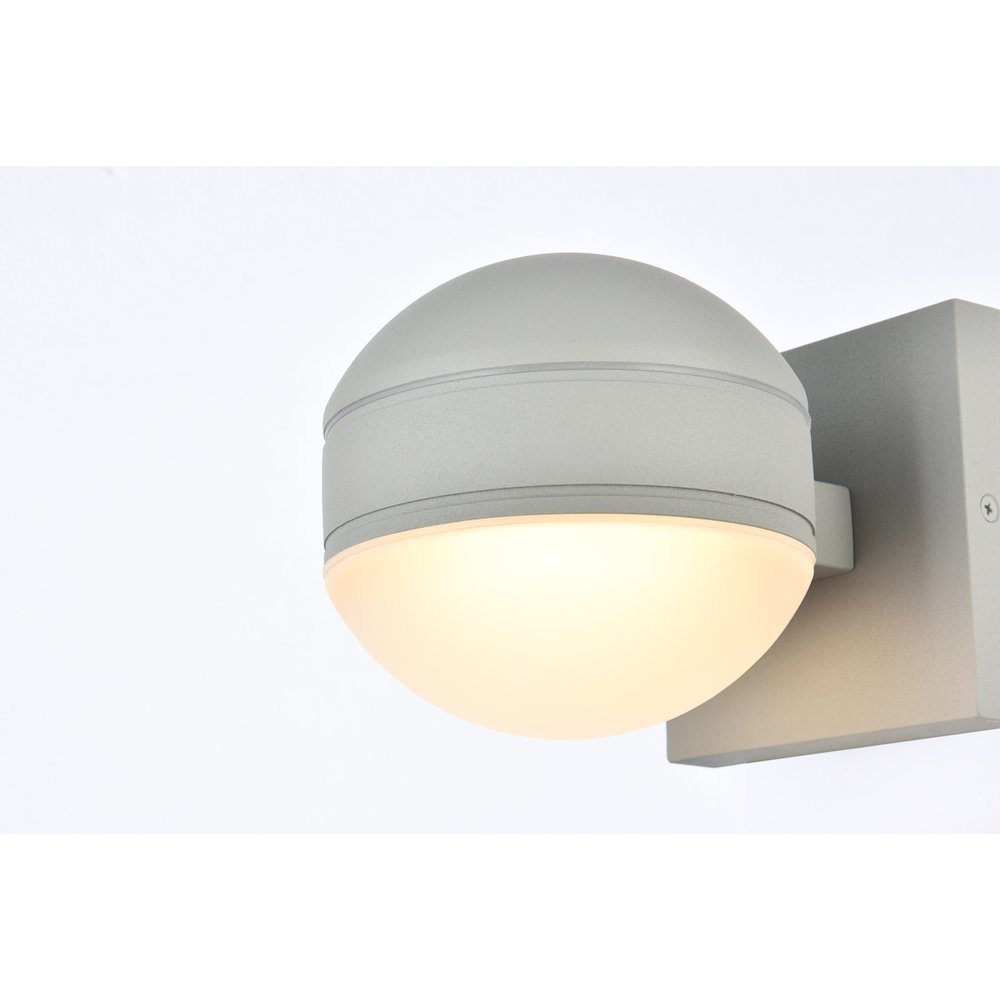 Raine Integrated Led Wall Sconce In Silver. Picture 3
