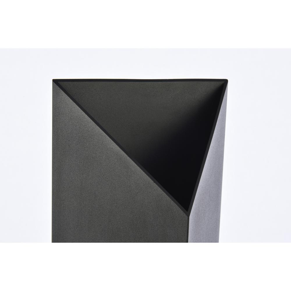 Raine Integrated LED wall sconce  in black. Picture 3