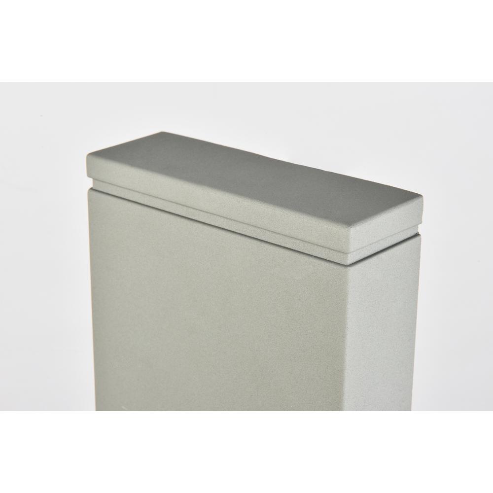 Raine Integrated LED wall sconce  in silver. Picture 3