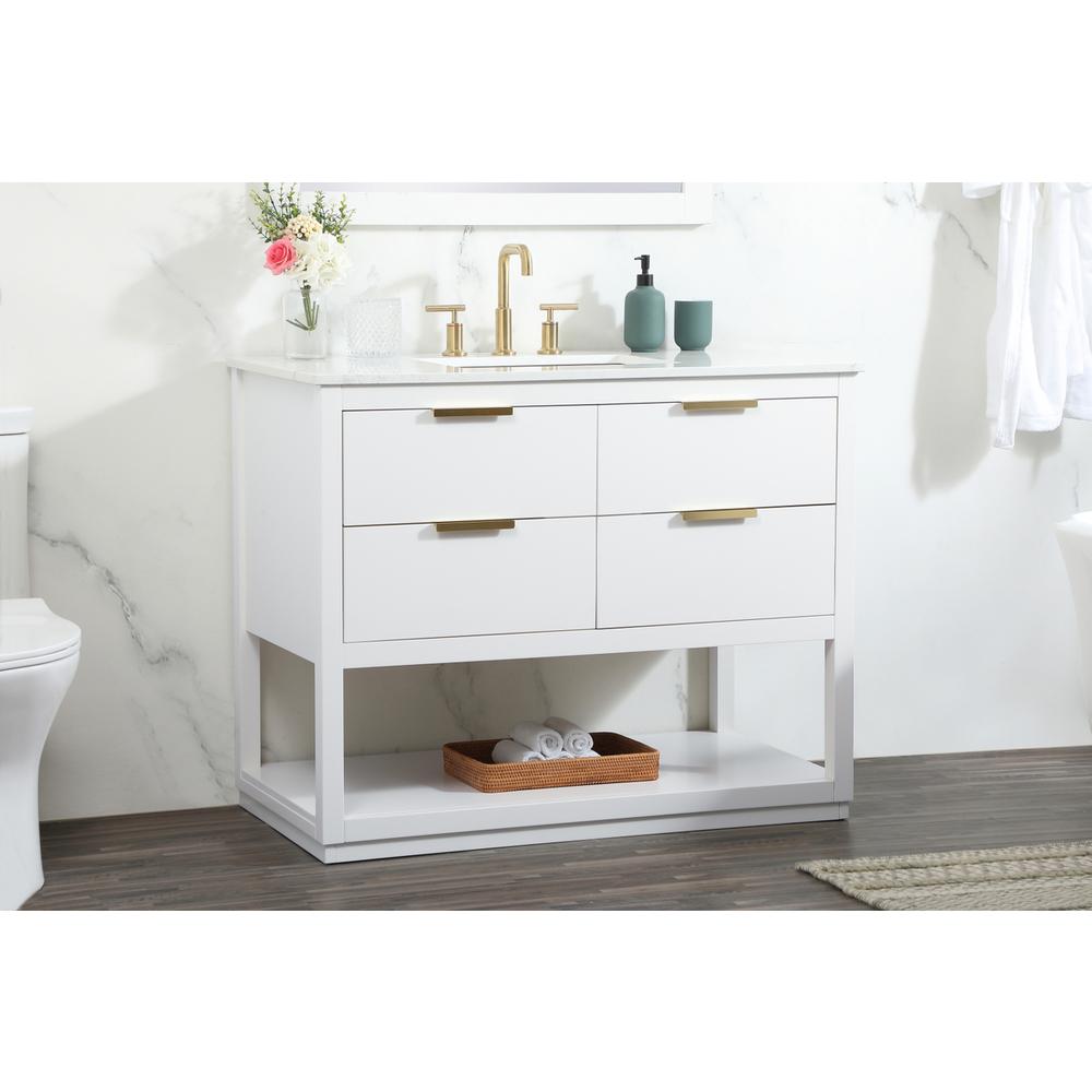 42 inch Single bathroom vanity in white. Picture 2