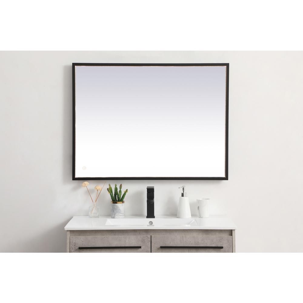 Pier 27x36 inch LED mirror with adjustable color temperature. Picture 12