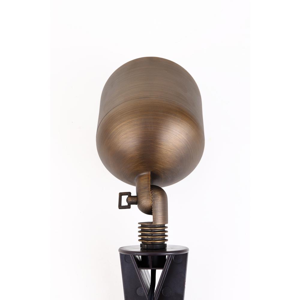 Cast brass wide spot light. Picture 5