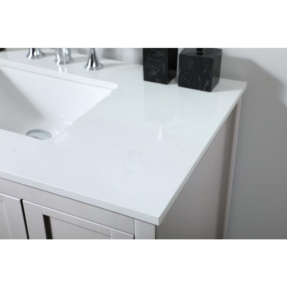 32 inch Single bathroom vanity in grey. Picture 5