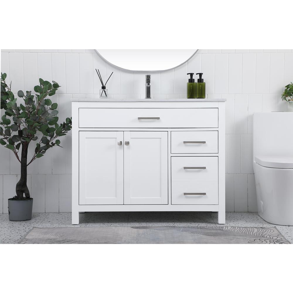 42 Inch Single Bathroom Vanity In White. Picture 14