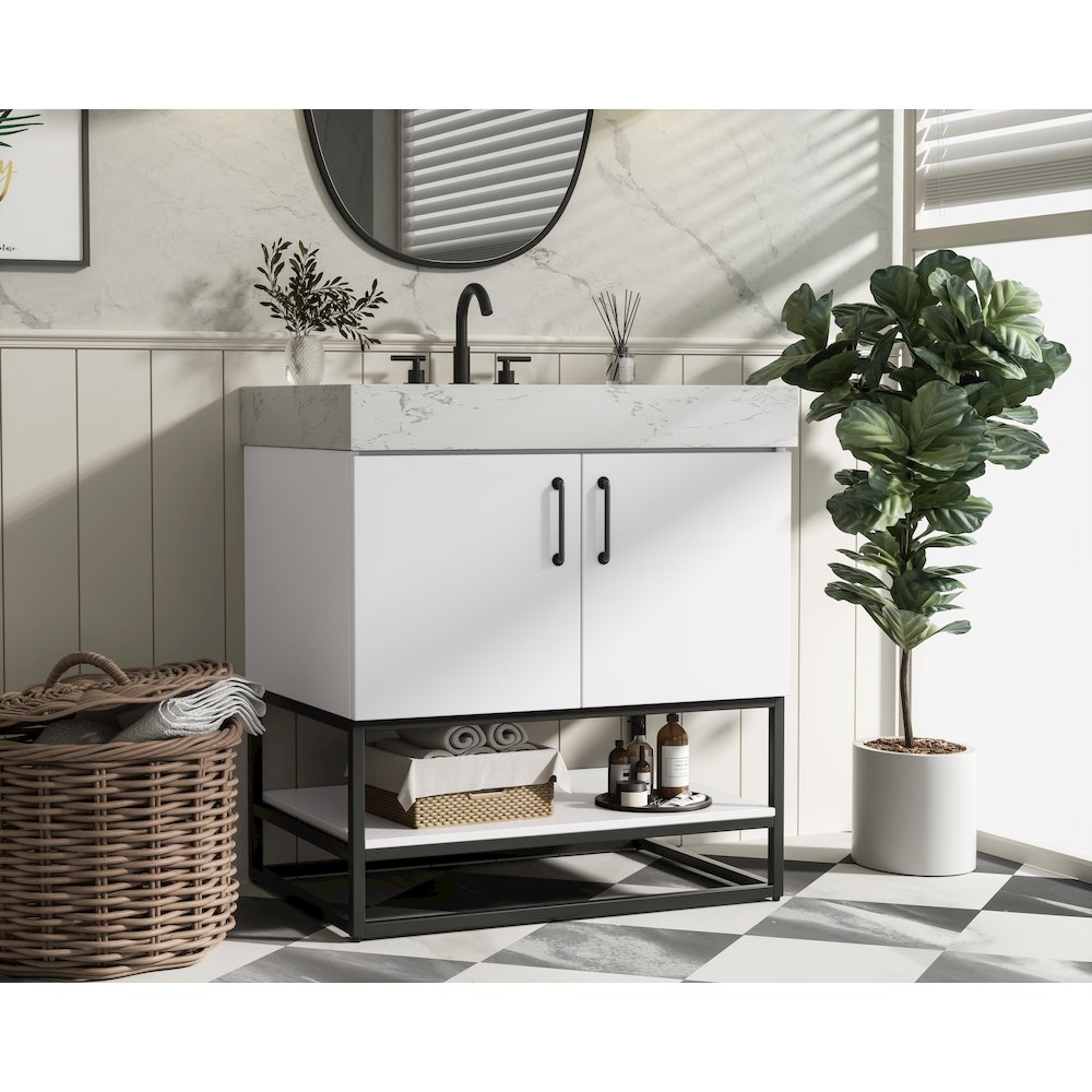 30 inch Single Bathroom Vanity in White. Picture 3