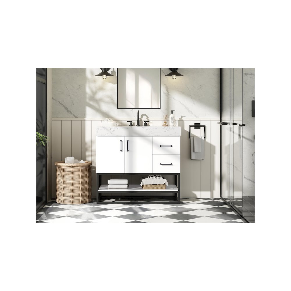 36 inch Single Bathroom Vanity in White. Picture 2