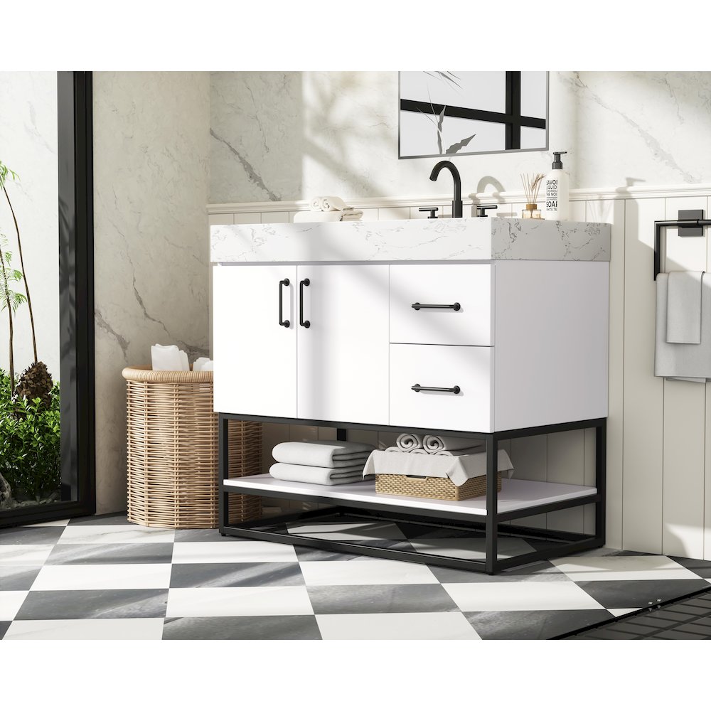 36 inch Single Bathroom Vanity in White. Picture 3