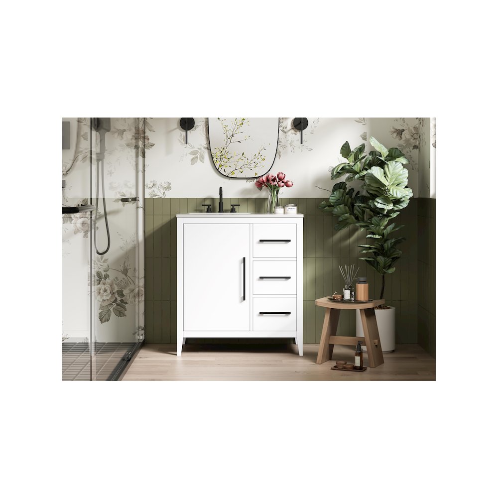 32 Inch Single Bathroom Vanity In White. Picture 2