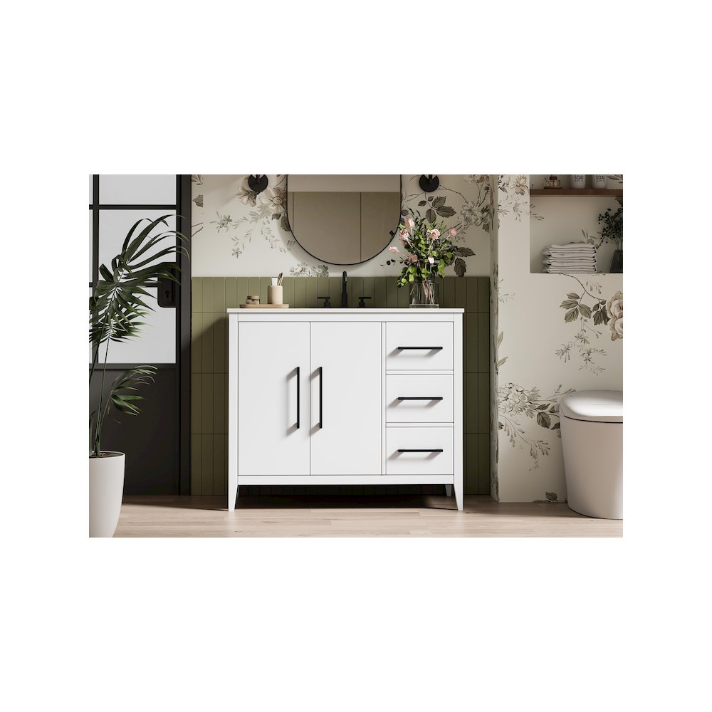 42 Inch Single Bathroom Vanity In White. Picture 2