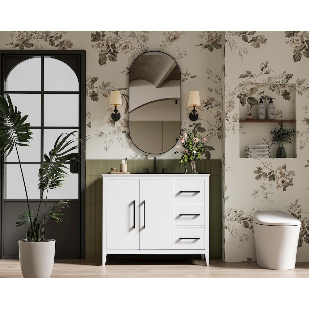 42 Inch Single Bathroom Vanity In White. Picture 4