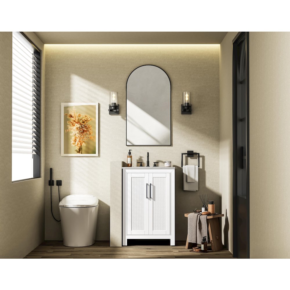 24 Inch Single Bathroom Vanity In White. Picture 4