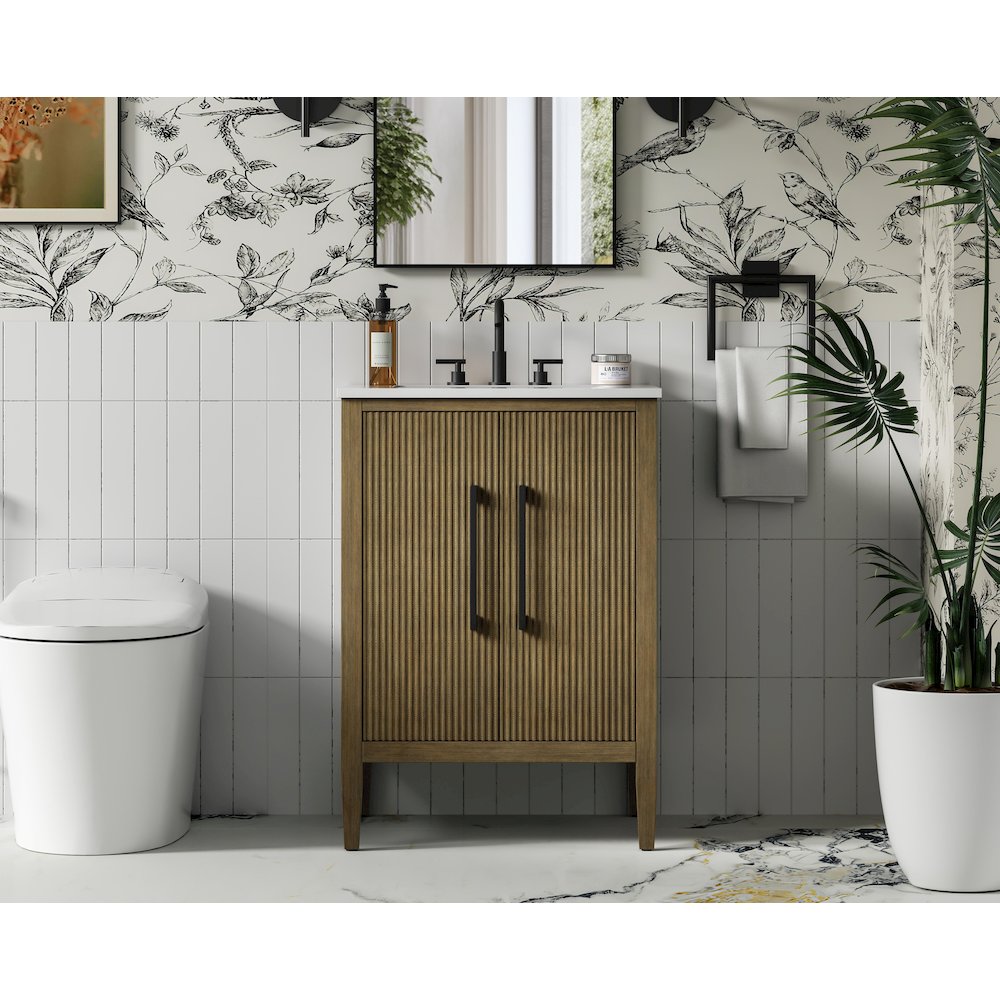 24 inch Single Bathroom Vanity in Hazel Oak. Picture 2