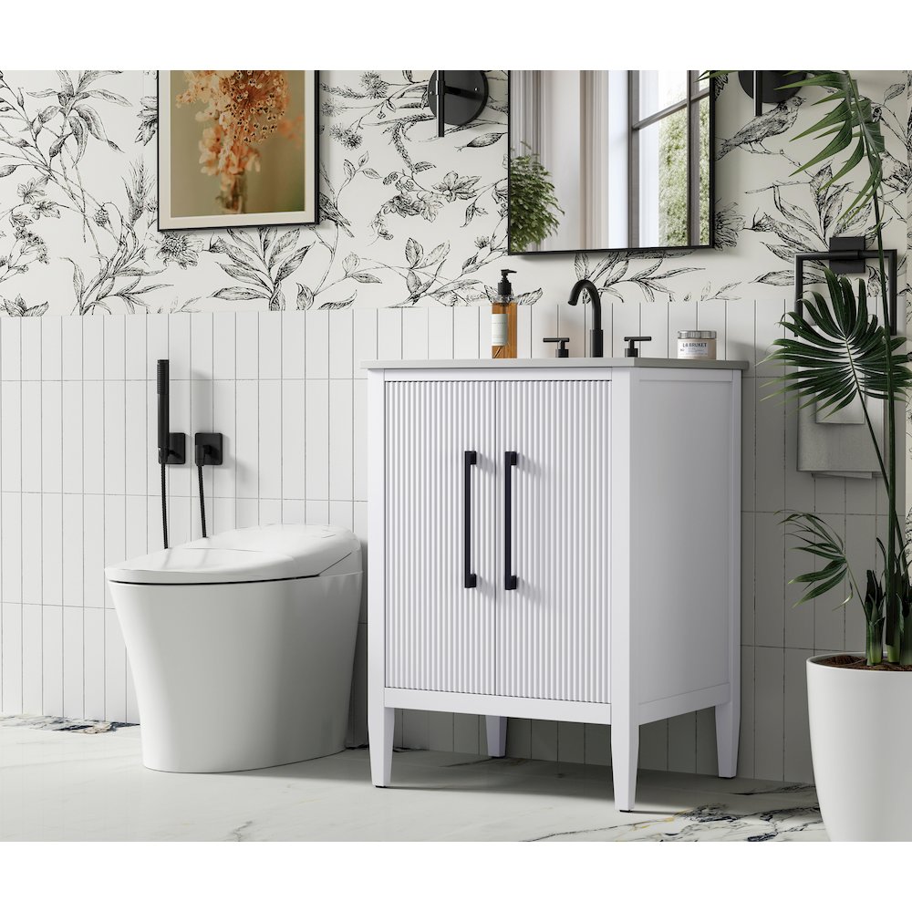 24 inch Single Bathroom Vanity in White. Picture 3