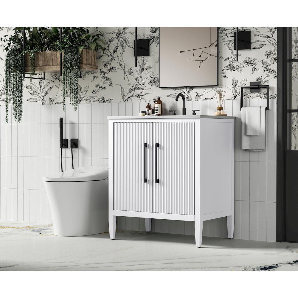 30 inch Single Bathroom Vanity in White. Picture 3