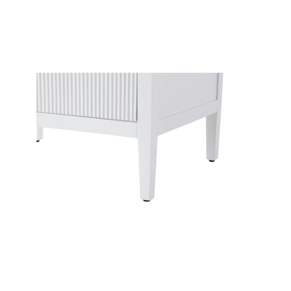 30 inch Single Bathroom Vanity in White. Picture 10