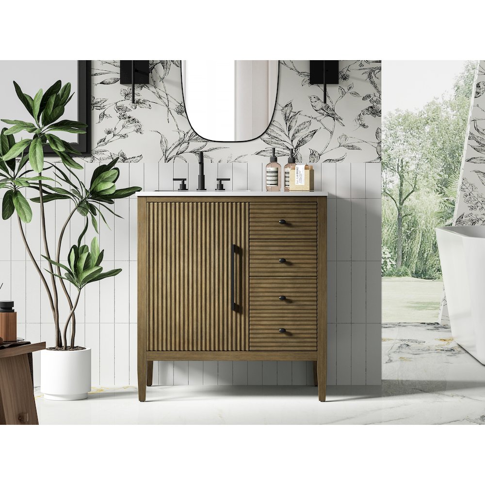 32 inch Single Bathroom Vanity in Hazel Oak. Picture 2