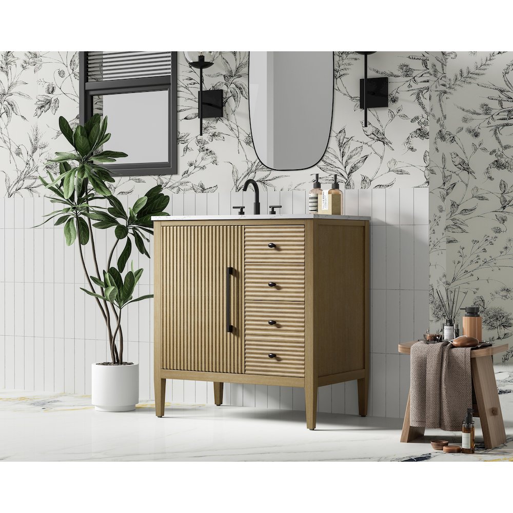 32 inch Single Bathroom Vanity in Linen Oak. Picture 3