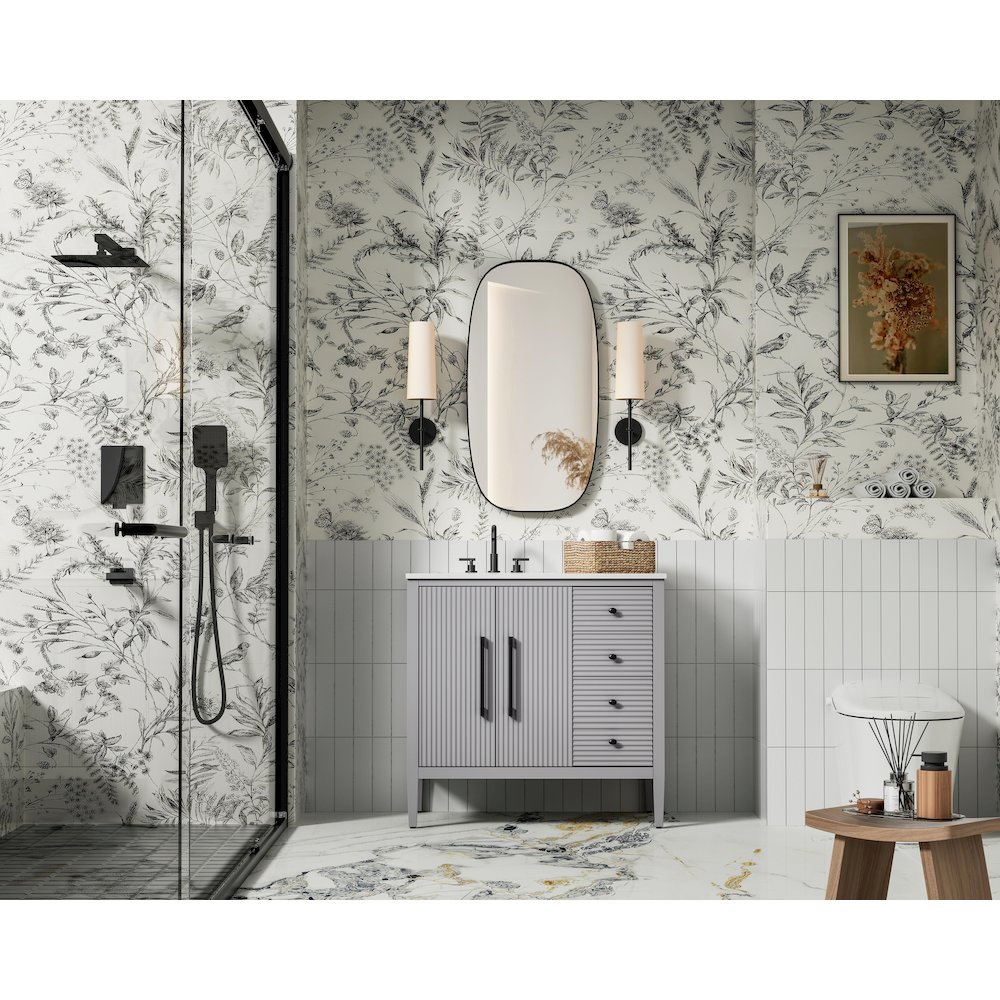 36 inch Single Bathroom Vanity in Grey. Picture 4