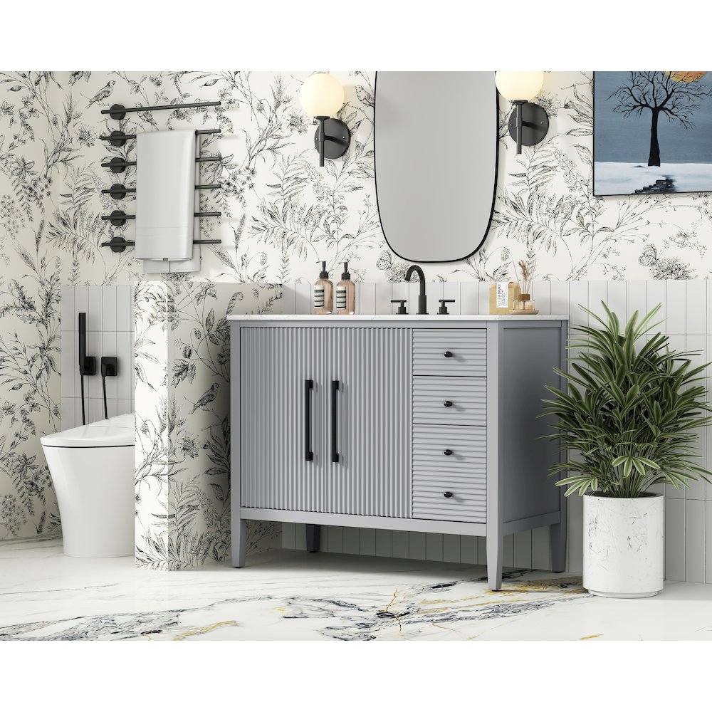 42 inch Single Bathroom Vanity in Grey. Picture 3