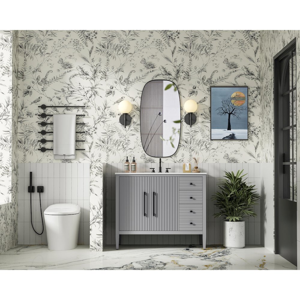 42 inch Single Bathroom Vanity in Grey. Picture 4