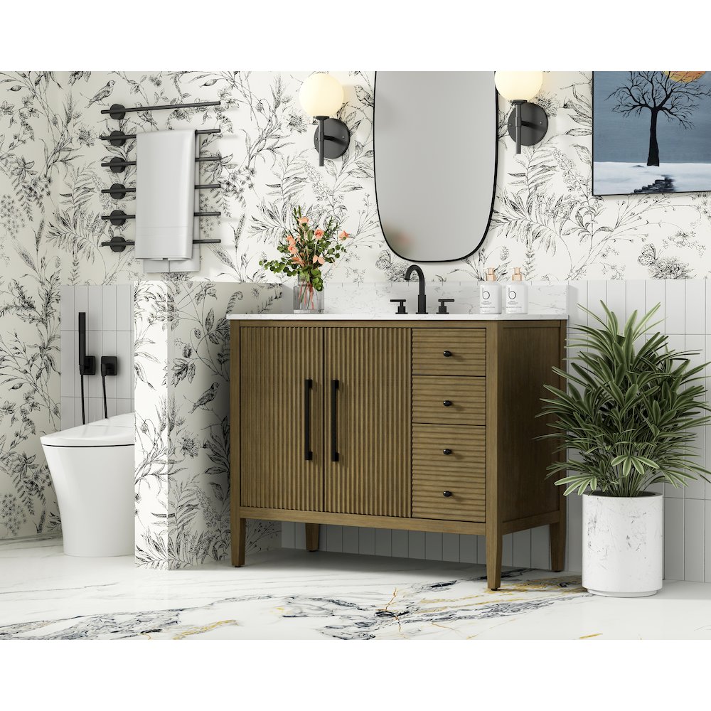 42 inch Single Bathroom Vanity in Hazel Oak. Picture 3