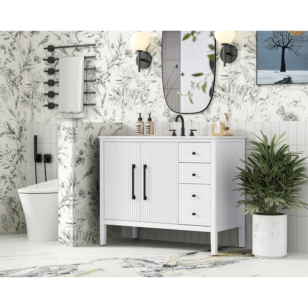 42 inch Single Bathroom Vanity in White. Picture 3