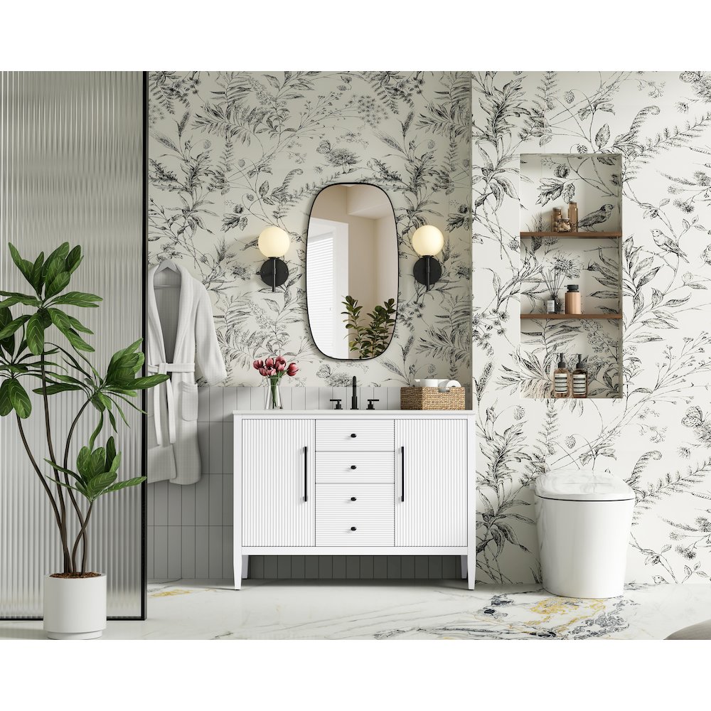 48 inch Single Bathroom Vanity in White. Picture 4