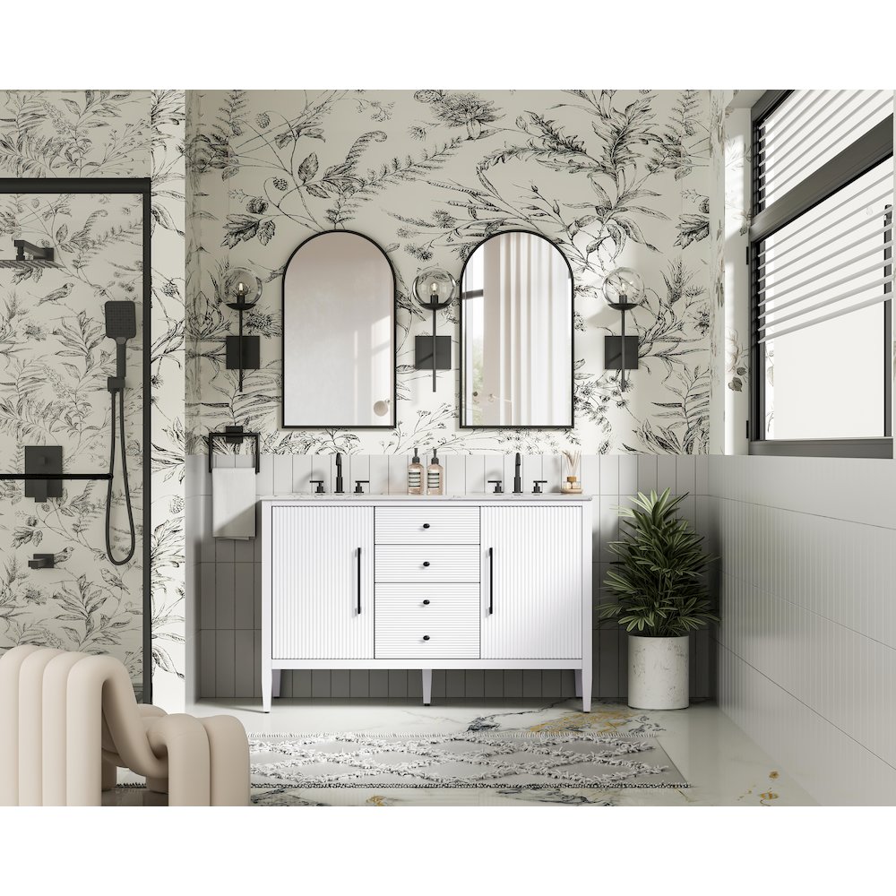 54 inch Double Bathroom Vanity in White. Picture 4